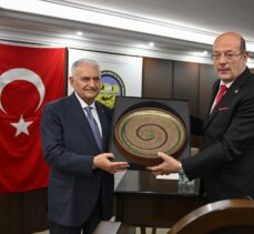 AK Parti Genel Başkanvekili Yıldırım, İzmir'de esnaf temsilcileriyle buluştu: