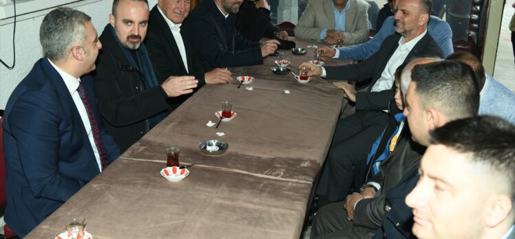 AK Parti Grup Başkanvekili Turan, bayram namazının ardından konuştu: