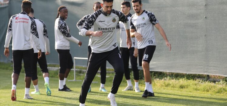 Alanyaspor, Antalyaspor maçının hazırlıklarına başladı