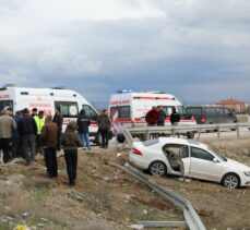 Ankara'da iki otomobilin çarpıştığı kazada 7 kişi yaralandı
