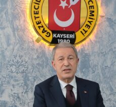 Bakan Akar, Kayseri Üniversitesi'nde “Ermeni Meselesi Üzerine Konferansı”nda konuştu: