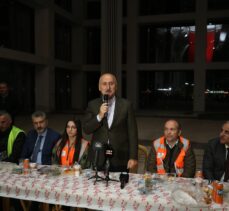Bakan Karaismailoğlu, Trabzon'daki otogar şantiyesinde iftar programına katıldı: