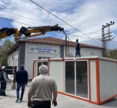 CHP Genel Başkan Yardımcısı Ağbaba Malatya'da esnafa konteyner teslim etti