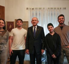 CHP Genel Başkanı Kılıçdaroğlu, Ersin Arıoğlu'nun ailesine taziye ziyaretinde bulundu