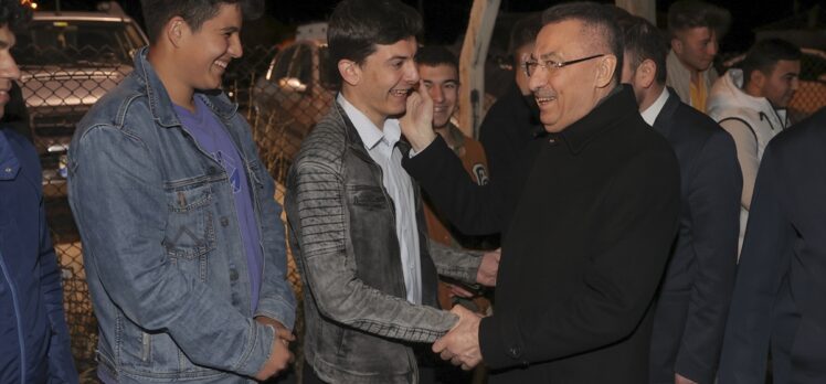 Cumhurbaşkanı Yardımcısı Oktay, Ayaş'ın Ilıca köyünde vatandaşlarla buluştu: