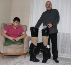 Doğuştan iki bacağı olmayan Miraç, küçülen protezlerinin yenilenmesini istiyor