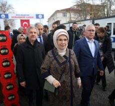 Emine Erdoğan, Malatya'da depremzedelerle bir araya geldi
