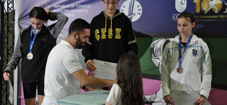 Eskrimde Uluslararası Çocuk Kupası, Antalya'da devam ediyor
