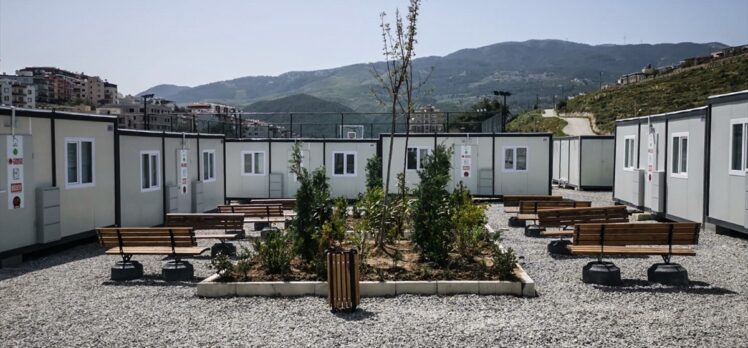 Hatay'da depremzedeler için 100 konteynerlik basketbol köyü kuruldu