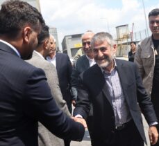 Hazine ve Maliye Bakanı Nebati, Mersin'de fabrika işçilerine hitap etti: