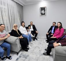 İstanbul Valisi Yerlikaya, şehit ailesinin evinde oruç açtı