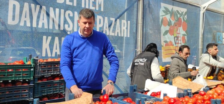 Kadıköy'de “Deprem Dayanışma Pazarı” devam ediyor
