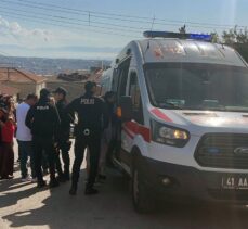Kocaeli'de kıraathanede çıkan bıçaklı kavgada 2 kişi yaralandı