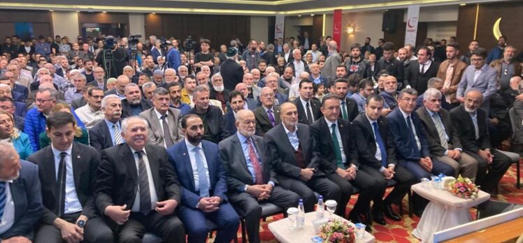 Saadet Partisi Genel Başkanı Karamollaoğlu, Konya'da partililerle bir araya geldi