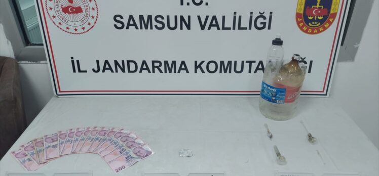 Samsun'da sosyal medya üzerinden uyuşturucu sattıkları gerekçisiyle iki kişi tutuklandı