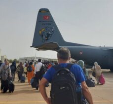 Sudan’daki çatışmalar nedeniyle birçok ülke tahliye operasyonu yürütüyor