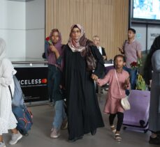 Sudan'dan tahliye edilen 203 Türk vatandaşı daha yurda döndü