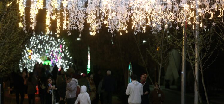 Tahran’da nevruz ve ramazan birlikte kutlandı