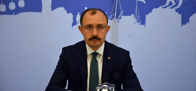 Ticaret Bakanı Muş, Samsun'da gazetecilerle bir araya geldi: