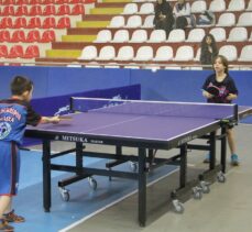 Türkiye Minikler ve Küçükler Ferdi Masa Tenisi Şampiyonası Amasya'da sürüyor