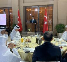Türkiye'nin Doha Büyükelçisi, deprem haberlerine katkılarından dolayı Katar'daki gazetecilere iftar verdi