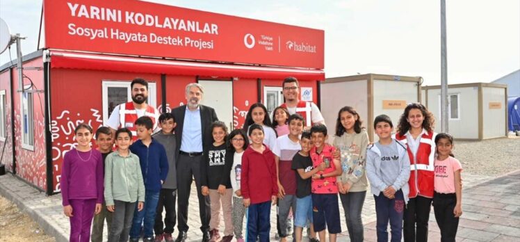 Vodafone, Adıyaman'da çocuklar için “konteyner teknoloji sınıfı” kurdu