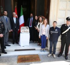 Zeugma'dan kaçırılan tarihi mezar steli Türkiye'nin Roma Büyükelçiliğine teslim edildi