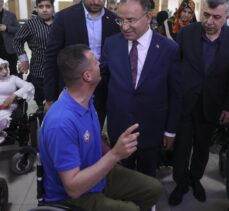 Adalet Bakanı Bozdağ, Şanlıurfa'da engellilerle buluştu: