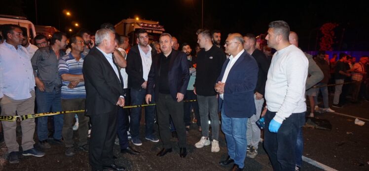 GÜNCELLEME – Adana'da trafik kazasında 7 kişi öldü, 7 kişi yaralandı