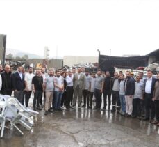 AK Parti'li İnan İzmir'deki hemşehri derneklerini ziyaret etti: