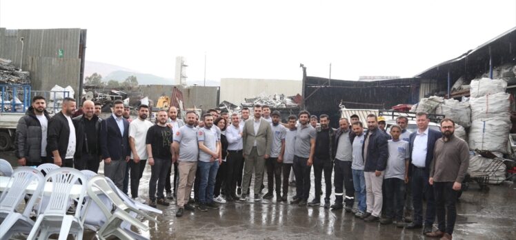 AK Parti'li İnan İzmir'deki hemşehri derneklerini ziyaret etti:
