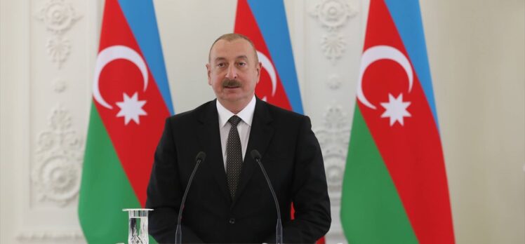 Aliyev: “(Ermenistan'la) Barış anlaşmasının imzalanmasının kaçınılmaz olduğuna inanıyoruz”