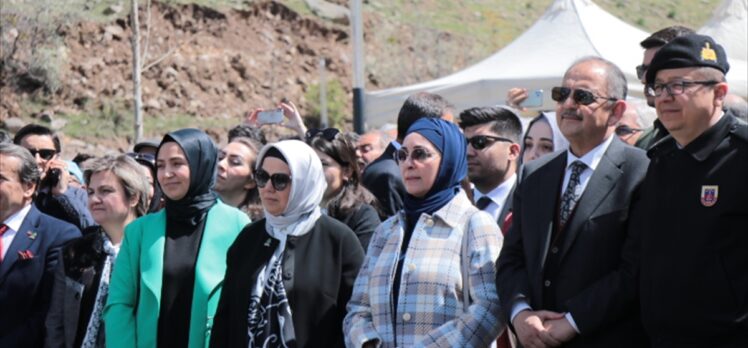 Bakan Akar, Talas Belediyesinin 100'üncü yıl Zincidere Mesire Alanı Açılışı'na katıldı: