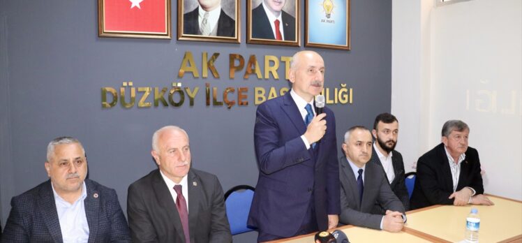 Bakan Karaismailoğlu, Beşikdüzü'nde konuştu: