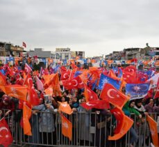Bakan Kasapoğlu ile AK Parti Genel Başkanvekili Yıldırım ile Karabağlar'daki mitingde konuştu: