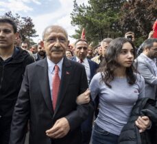 Cumhurbaşkanı adayı ve CHP Genel Başkanı Kılıçdaroğlu Anıtkabir'i ziyaret etti
