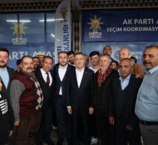Cumhurbaşkanı Yardımcısı Oktay, Ayaş'ta seçim koordinasyon merkezi ziyaretinde konuştu: