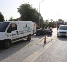 Denizli'de ağaca çarpıp devrilen otomobilin sürücüsü öldü