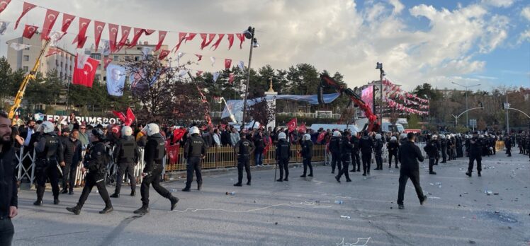Ekrem İmamoğlu'nun Erzurum'daki “Halk Buluşması”nda gerginlik yaşandı