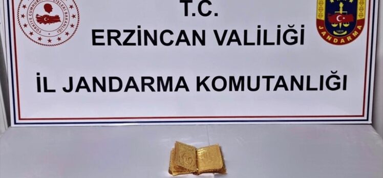 Erzincan'da tarihi eser olduğu değerlendirilen 24 ayar altın kitap ele geçirildi