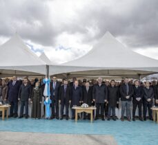 Erzurum Büyükşehir Belediyesi filosuna kattığı yaklaşık 750 milyon liralık 115 aracı tanıttı