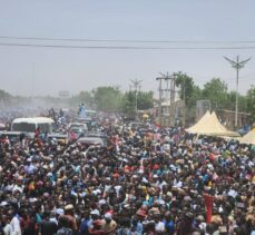 Eski Nijerya Devlet Başkanı Buhari, memleketinde törenle karşılandı