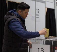 Hollanda’da Türkiye'deki 14 Mayıs seçimleri için oy kullanma işlemi sürüyor