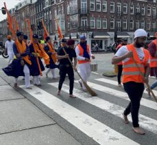 Hollanda'da yaşayan Sihler Amsterdam'da Vaisakhi festivali düzenlendi