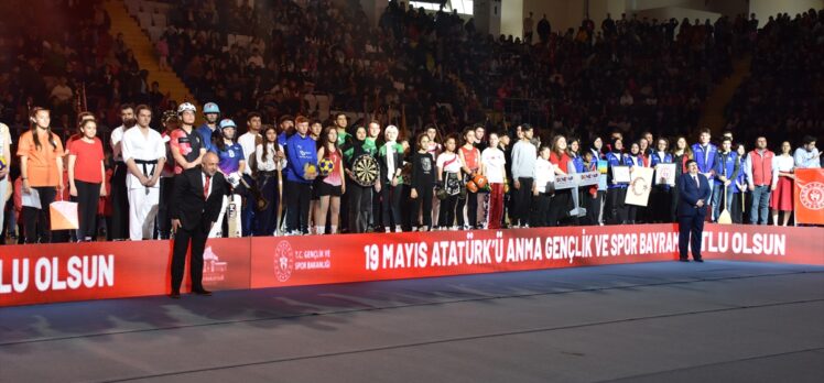 Konya ve çevre illerde 19 Mayıs Atatürk'ü Anma, Gençlik ve Spor Bayramı kutlanıyor