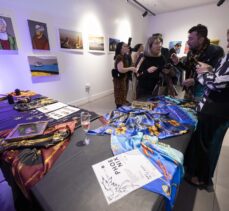 Londra'da Phoenix Türk ressamları karma resim sergisi