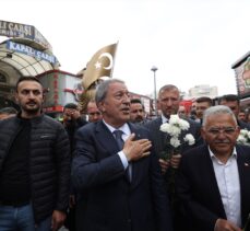 Milli Savunma Bakanı Akar Kayseri'de vatandaşlara seslendi: