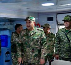 Özbekistan-Kazakistan ortak askeri tatbikatı yapıldı