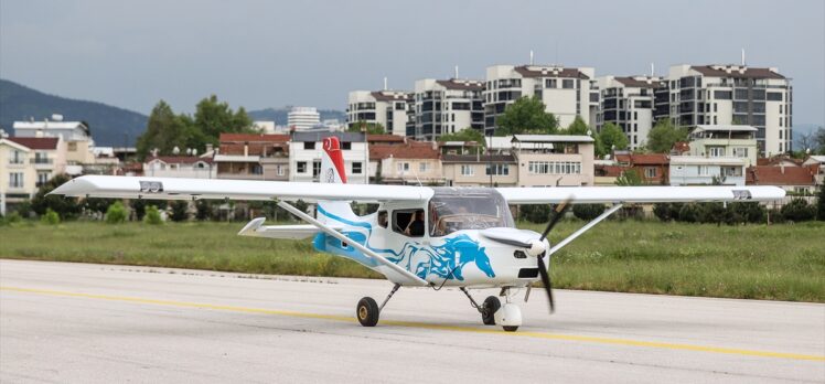 Türk havacılığının yeni uçağı Troy T200 ilk kez piste çıktı