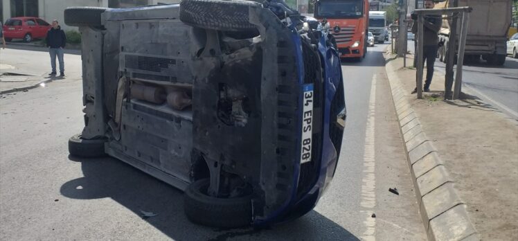 Tuzla'da 3 aracın karıştığı trafik kazasında 2 kişi yaralandı